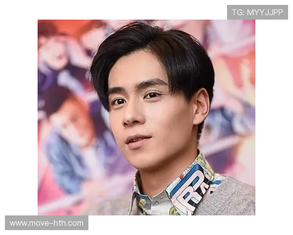 《足球巨星宠粉记：娱乐圈流量之下的爱与荣耀》